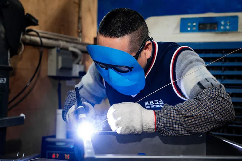 Sheet Metal Fabrication Companies in Canada (12)